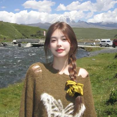 蓝天花朵